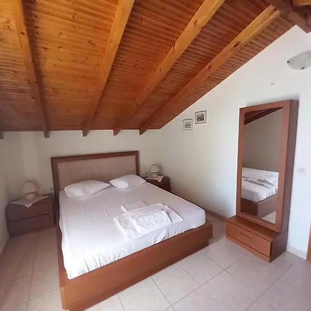 Villa Villa Kalandra *