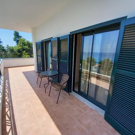 Villa Kalandra *